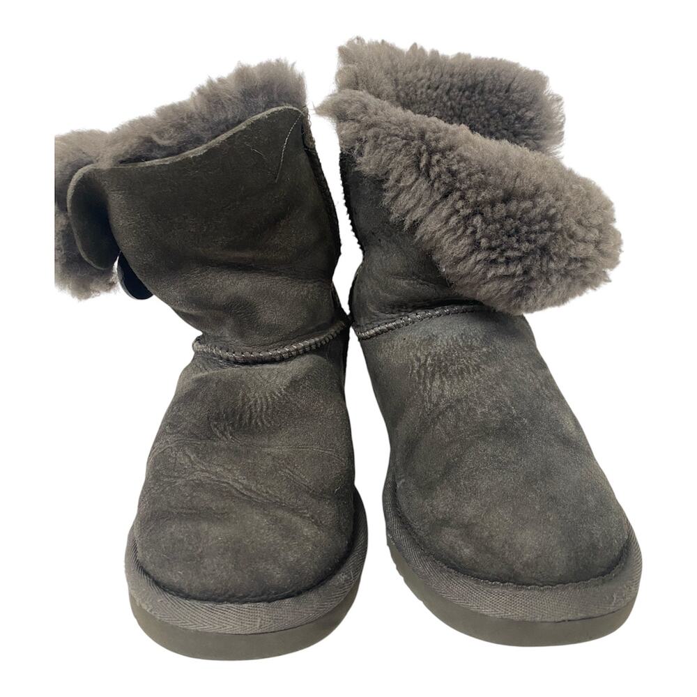UGG Australia Bailey Button Gray Sheepskin Shearling Pull-On Ankle Boots US 5